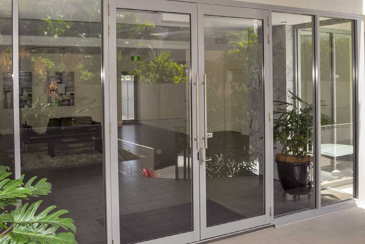 commercial-hinged